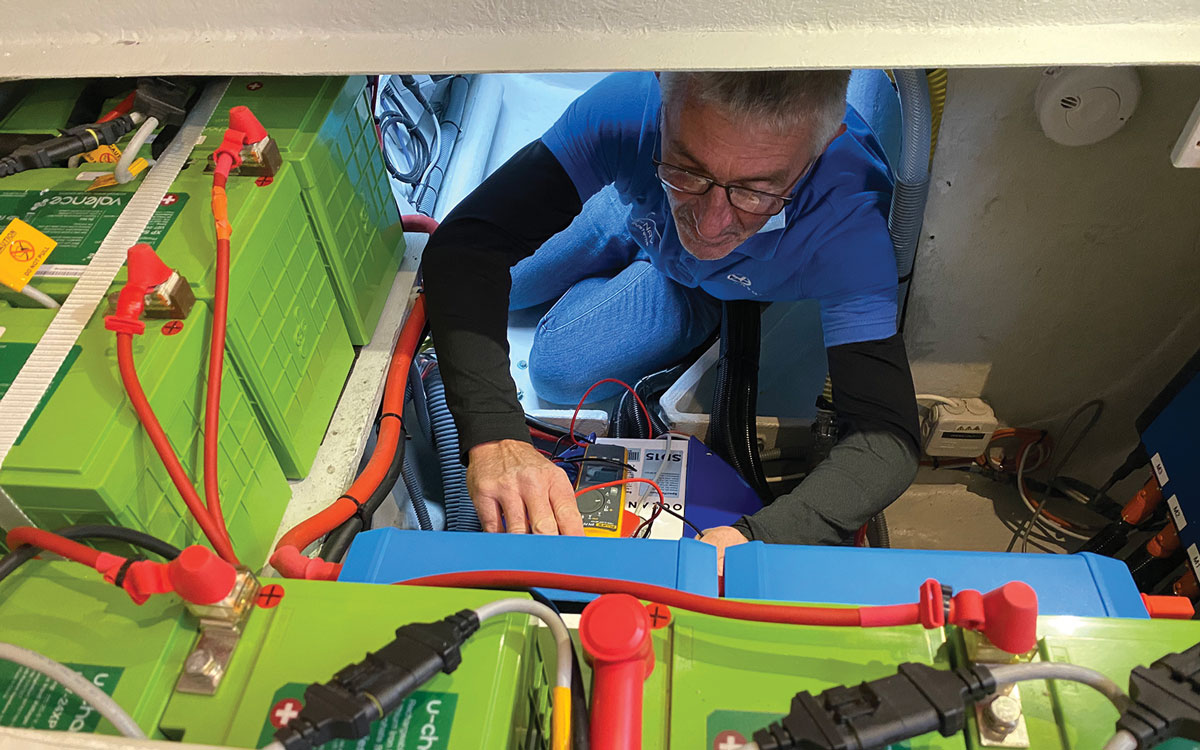 jimmy-cornell-electric-catamaran-testing-oceanvolt-system-credit-Gilles-Foucras-Outremer